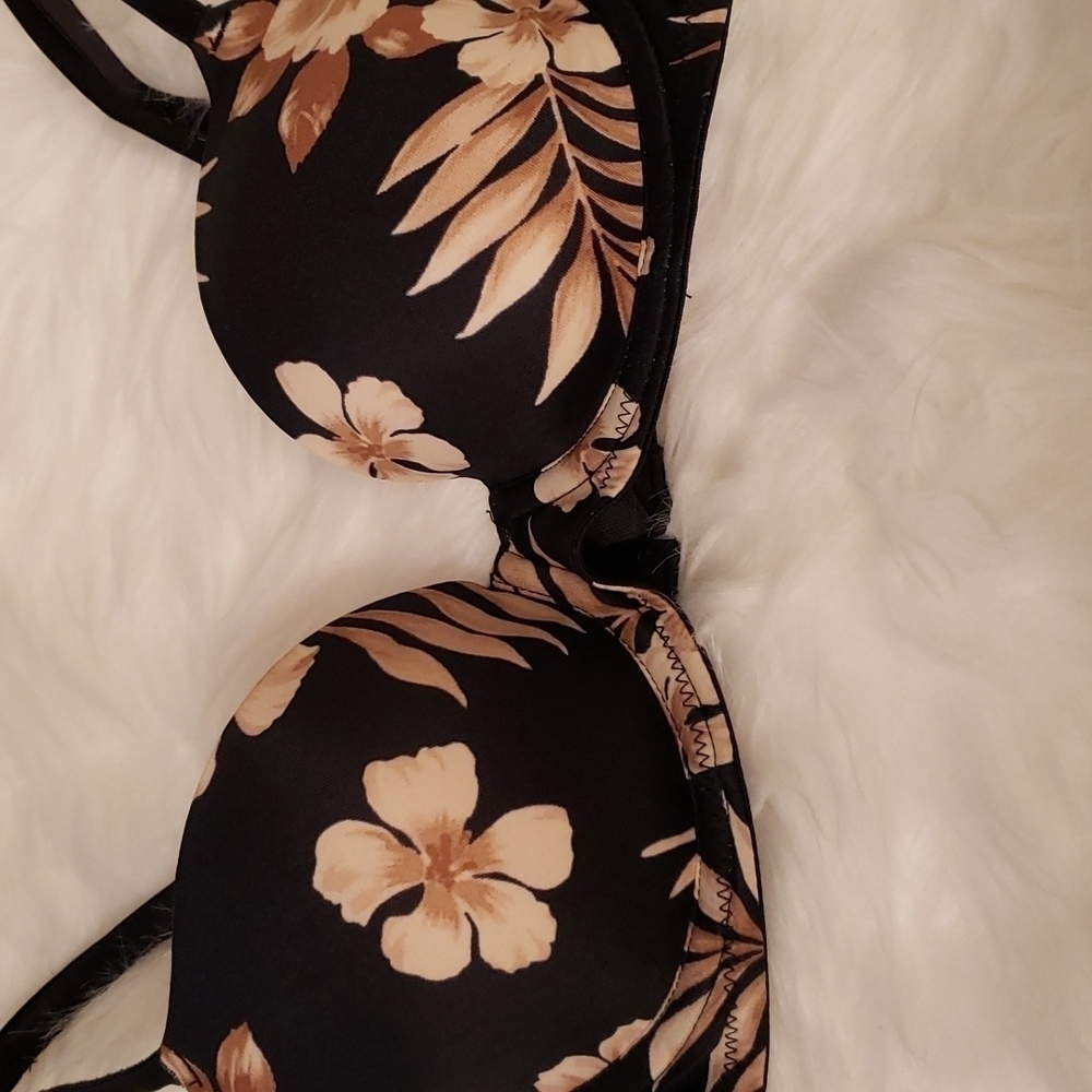 pink Victoria's Secret Wear Everywhere Bra - Picture 5 of 11